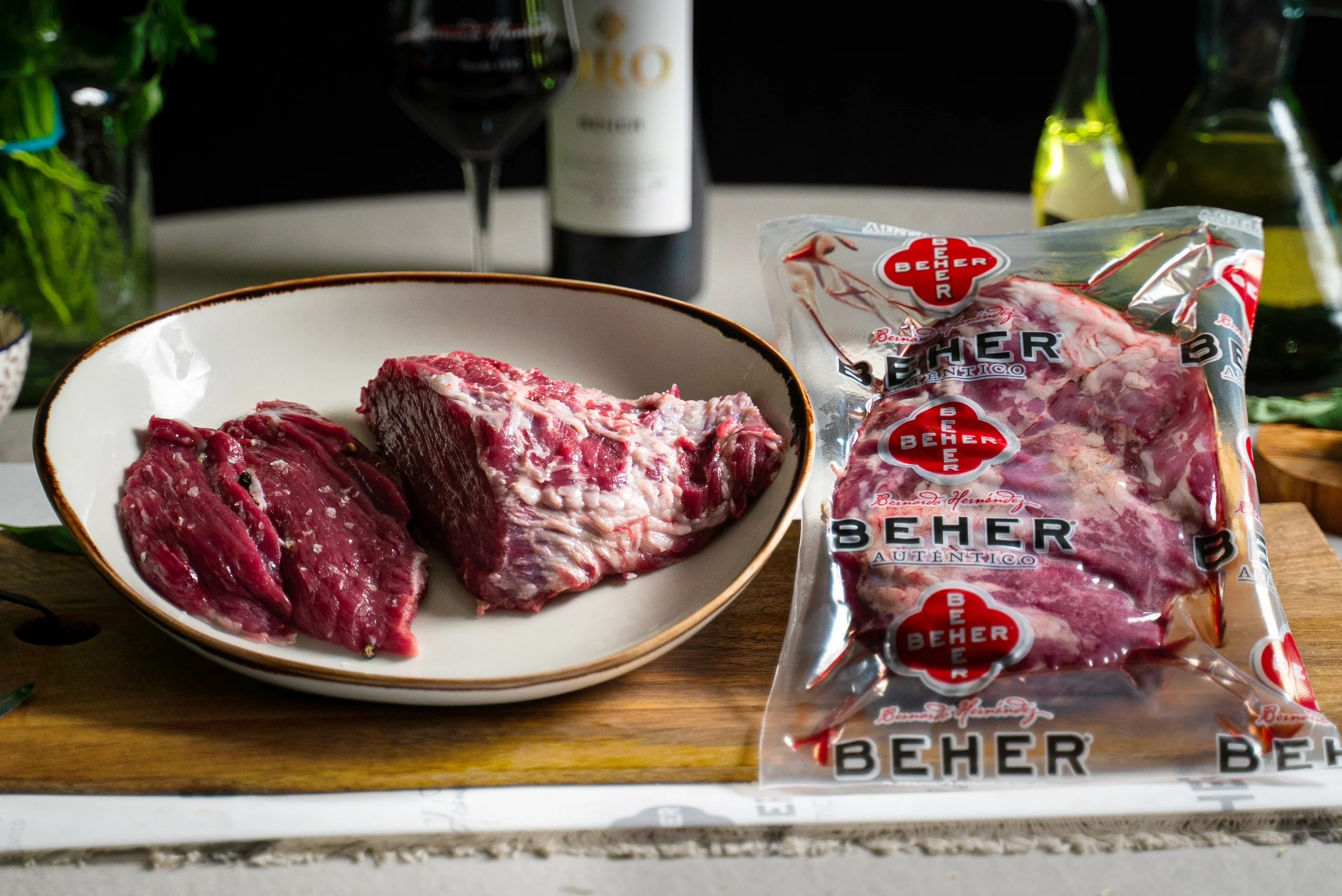 BBQ Combo Plus: 100% Ibérico Secreto, 100% Ibérico Pluma, 100% Ibérico Panceta & 100% Ibérico Ham: The combo that turns any BBQ into a gourmet experience. - Image 3